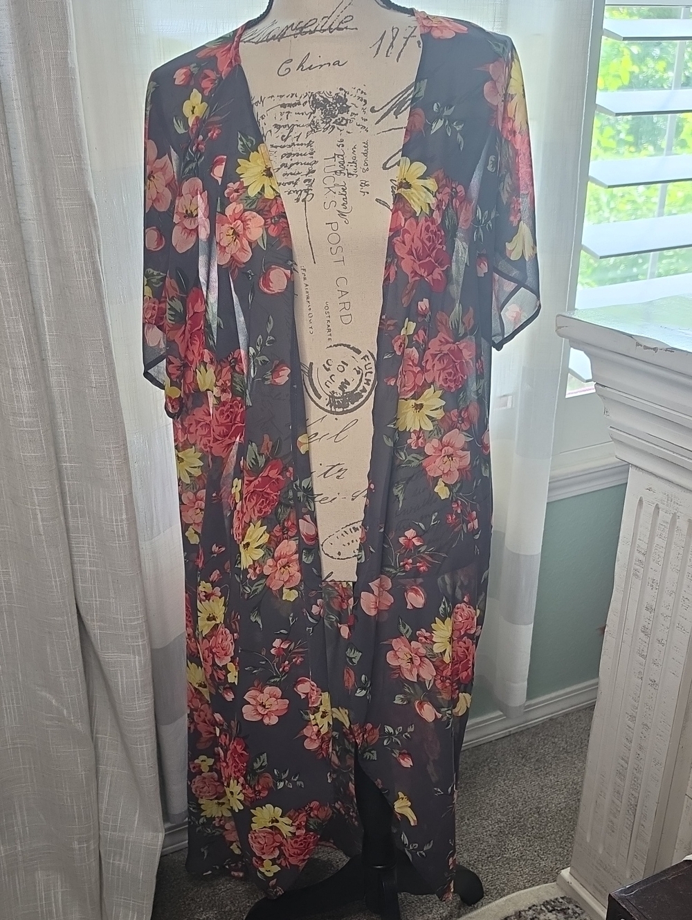 torrid Dark Gray Sheer Floral Kimono with Pink & Yellow Blooms